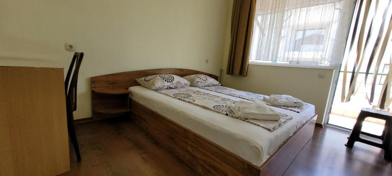 Стаи За Гости Нептун Tsarevo Exterior foto