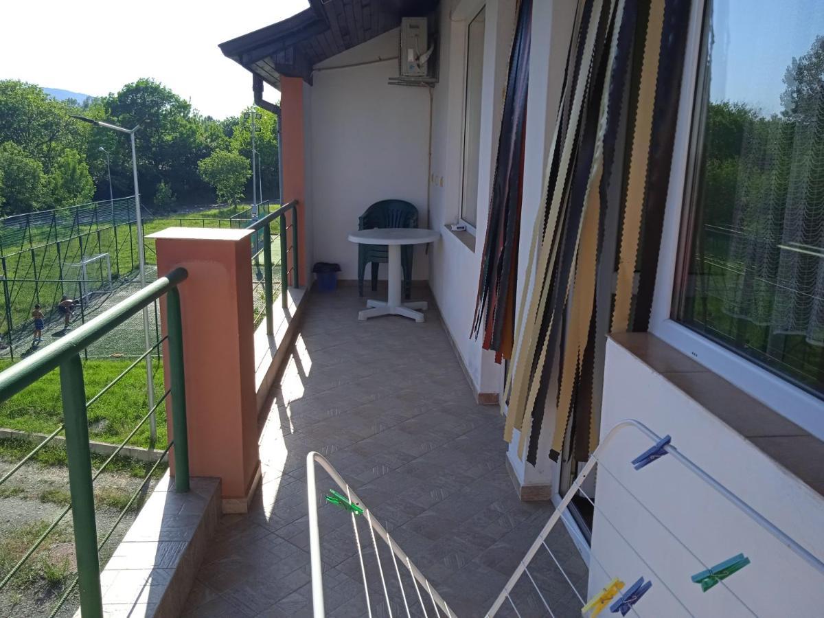 Стаи За Гости Нептун Tsarevo Exterior foto
